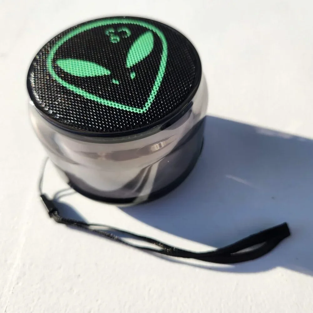 New Alien Bluetooth Portable Speaker LED Lights Rechargeable Battery - Recharges